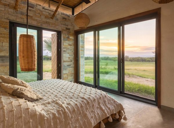 Hệ cửa đi mở trượt ba ray